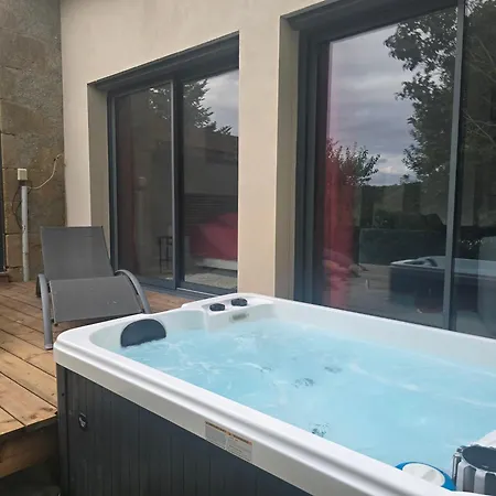 Chicken Fields Good Climatises D'escalade Piscine Recharge Ve אוש